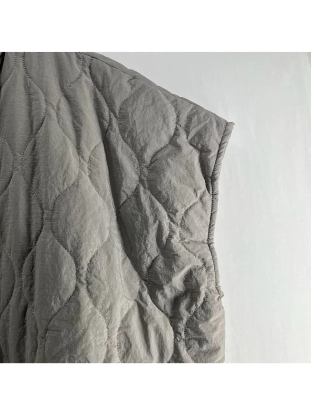 World Market Quilted Fleece Cowl Neck Poncho Womens One Size Oversized Boxy Gray - Picture 9 of 13